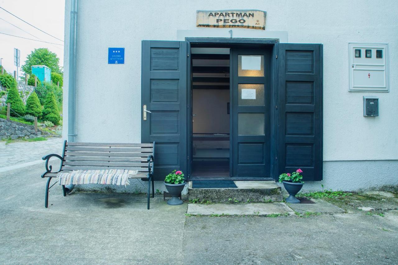 Pego Apartman Szluin Kültér fotó