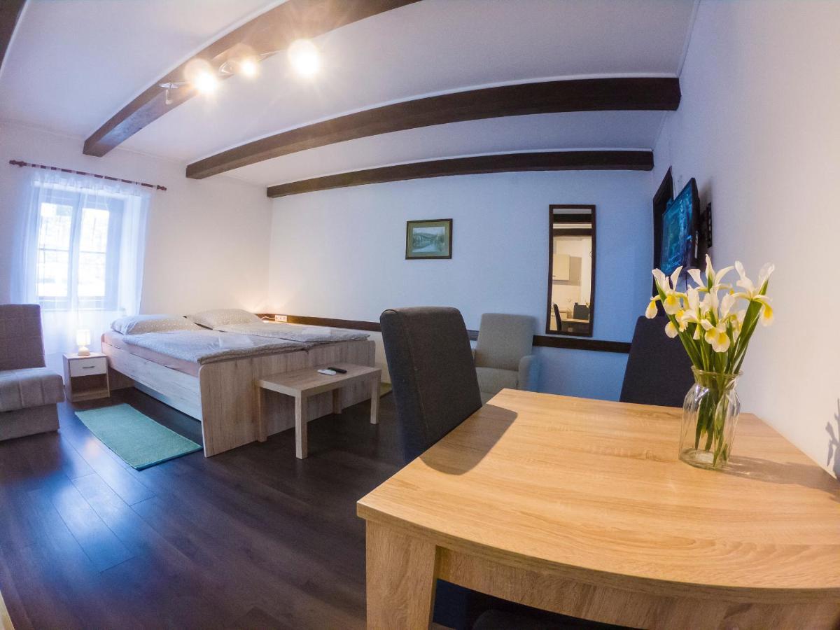 Pego Apartman Szluin Kültér fotó
