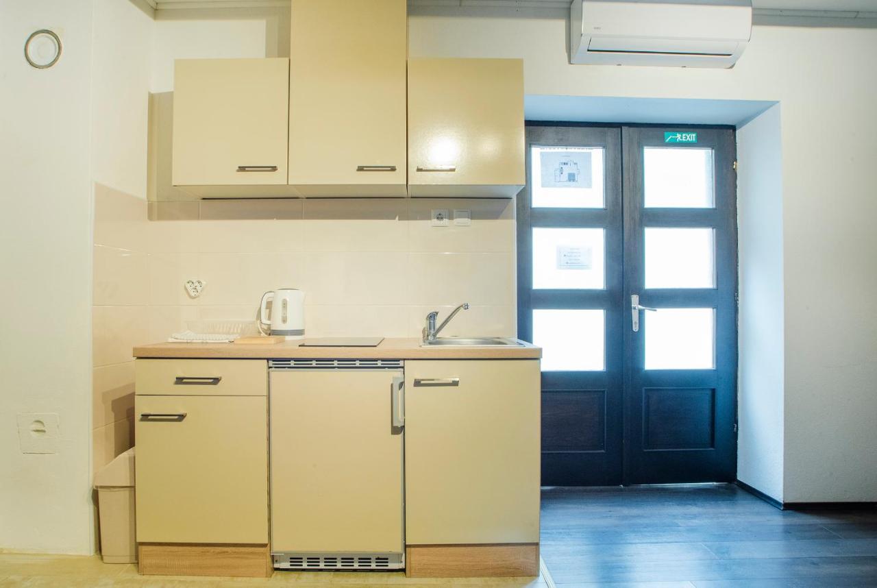 Pego Apartman Szluin Kültér fotó